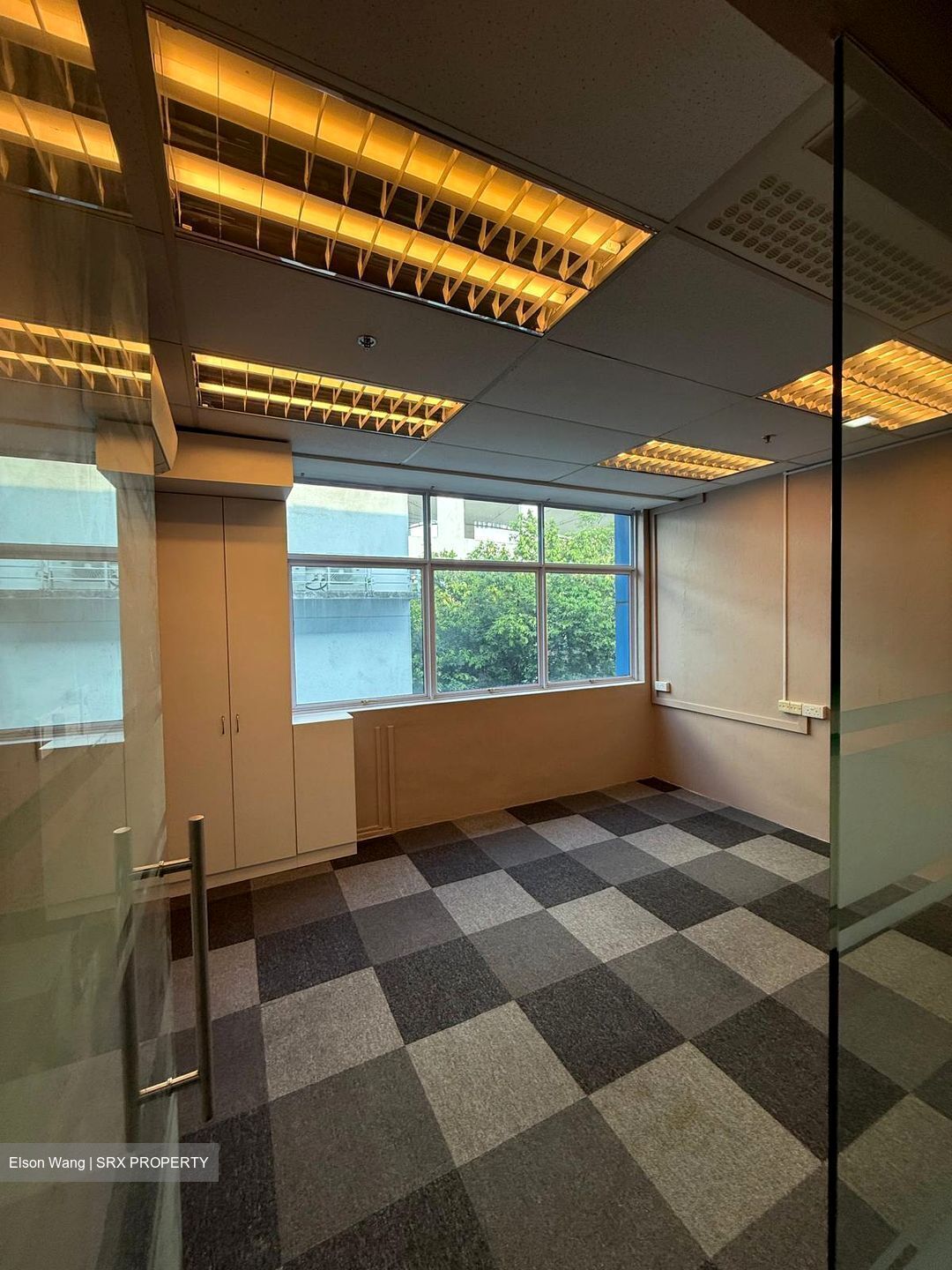 Epl Building (D3), Office #611445561